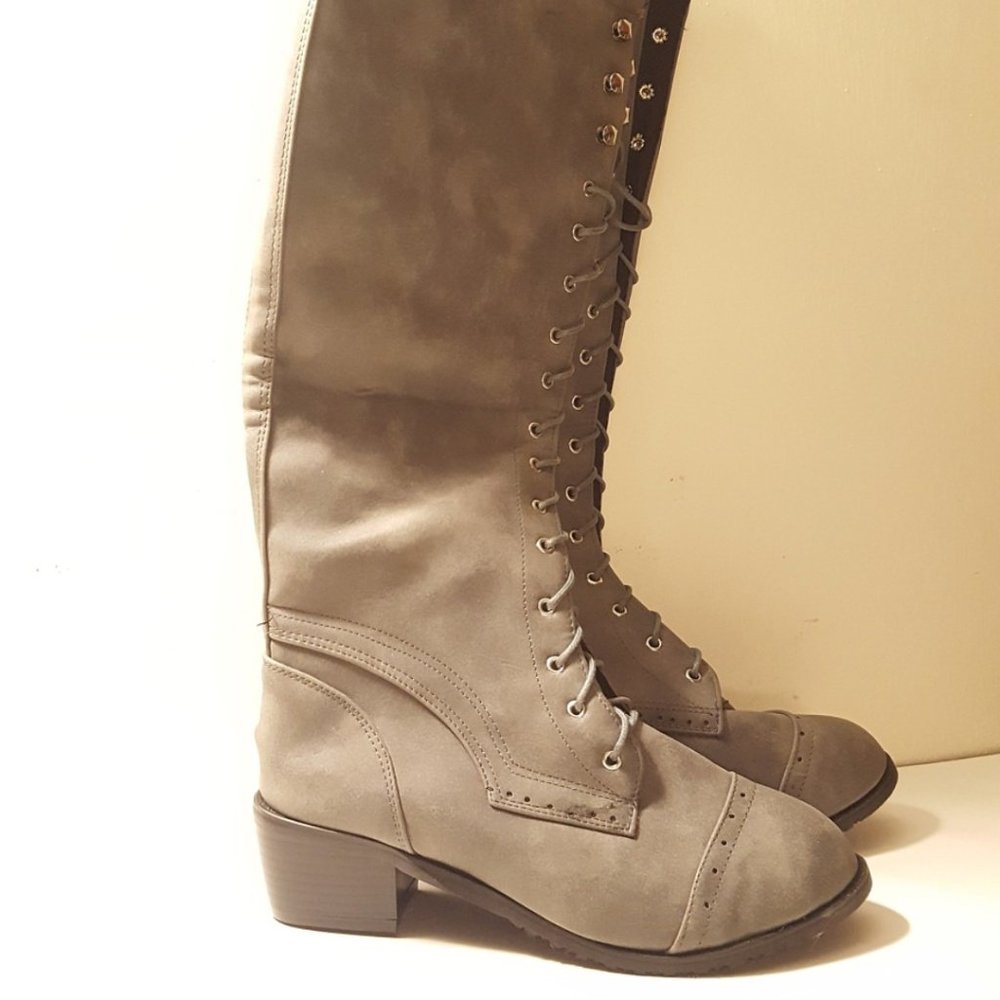 Grey knee high laced up boots size 8 EU39